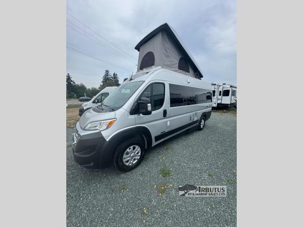 Used 2023 Roadtrek Play Slumber image 5