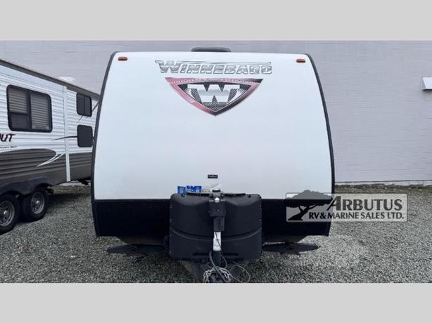 Used 2014 Winnebago Minnie Winnie 1801FB image 2