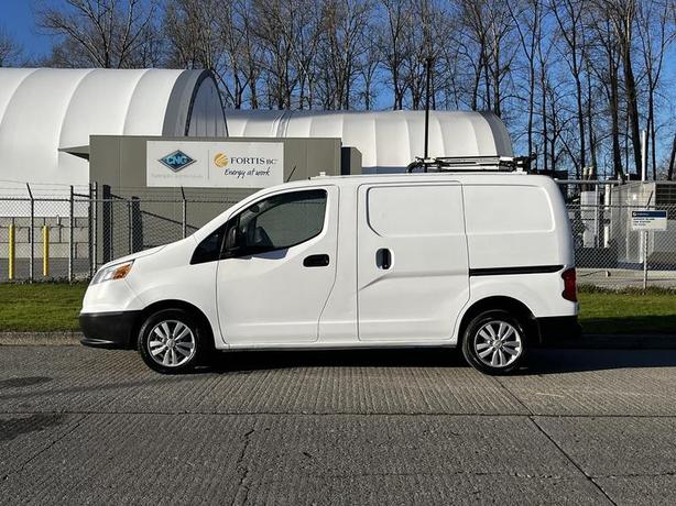 2015 Chevrolet City Express 1LT Cargo Van With Rear Shelving image 6