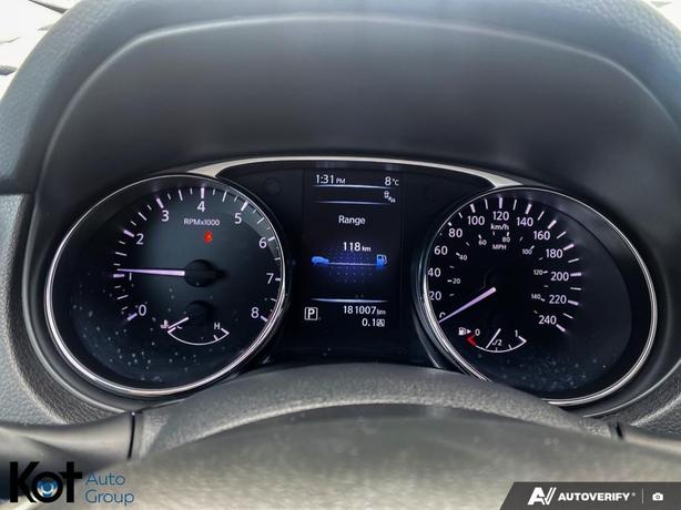 2016 Nissan Rogue SV PANORAMIC SUNROOF BACKUP CAMERA! BLUETOOTH! PUSH-BUTTON STA image 8