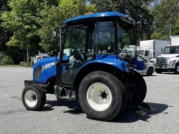 2018 New Holland Boomer 45 Farm Tractor 4WD Diesel image 6