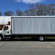 2016 Freightliner M2 106 26 Foot Cube Van Cummins Diesel Air Brakes with Loading thumbnail image 6