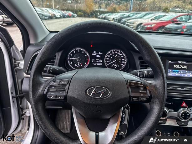 2019 Hyundai Elantra Essential ! POWER OPTIONS! LOW KMS! BLUETOOTH! image 7