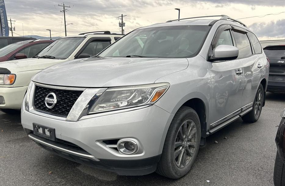 2013 Nissan Pathfinder SL AUTO, CRUISE CONTROL, THREE ROWS, POWER SEATS AND WIND display photo