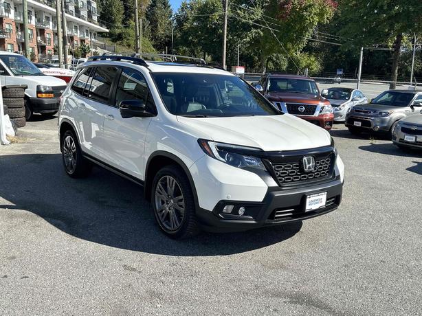 2019 Honda Passport image 1