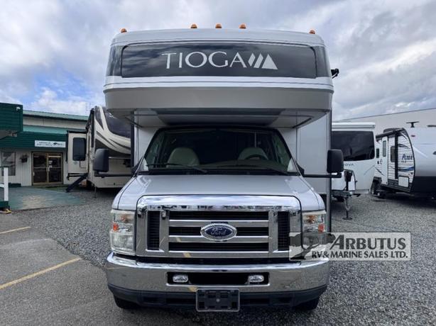 Used 2008 Fleetwood RV Tioga 31M image 2