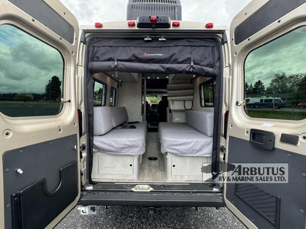 Used 2023 Roadtrek Play Slumber image 5