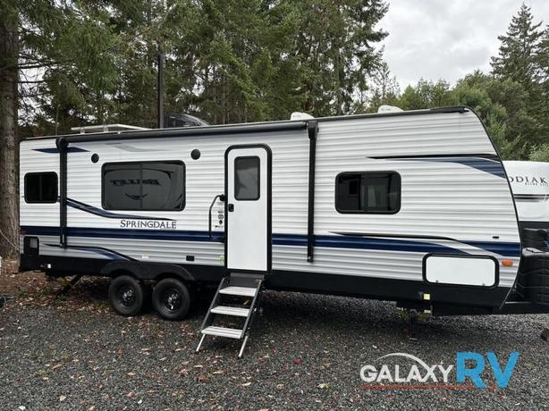 Used 2022 Keystone RV Springdale 242RKWE image 3