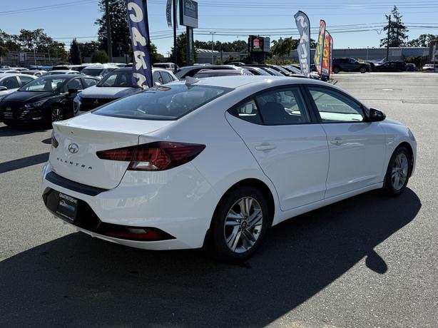 2020 Hyundai Elantra Preferred - Remote Keyless Entry & Heated Seats image 6