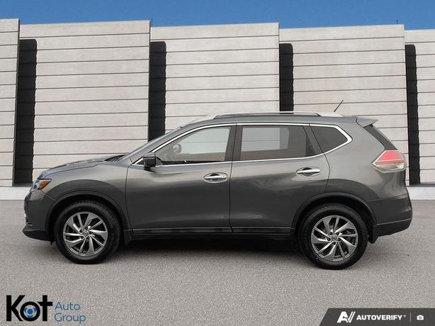 2015 Nissan Rogue SL NAVIGATION! HEATED SEATS! BLUETOOTH! image 3