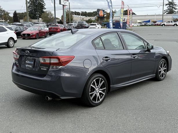 2017 Subaru Impreza AWD - Power Moonroof & Heated Seats image 6