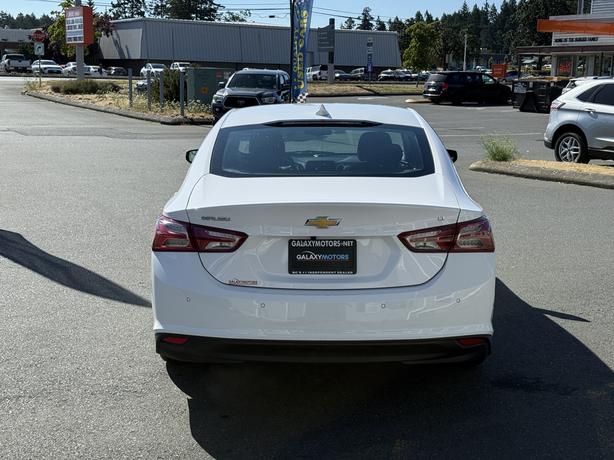 2020 Chevrolet Malibu LT -17" Aluminum Wheels & Power Driver Seat image 7