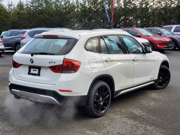 2015 BMW X1 xDrive 28i - Heated Seats, Nav image 6