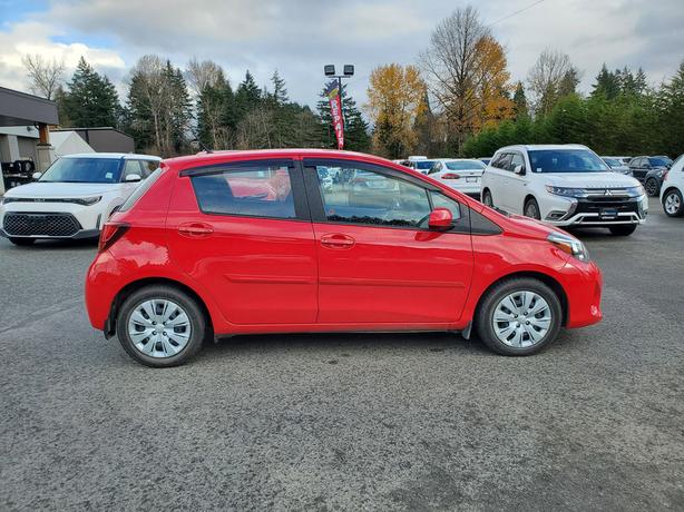 2017 Toyota Yaris SE - One Owner, No Accidents, Local BC Only image 5