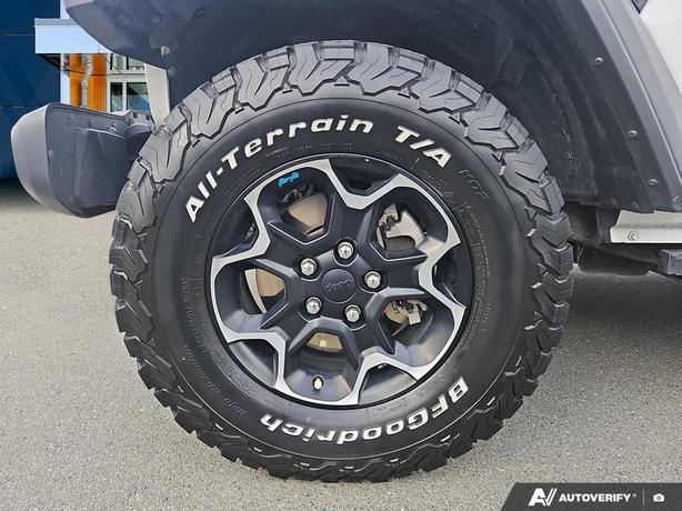 2022 Jeep Wrangler 4xe Unlimited Rubicon 4x4 | No Reported Accidents! image 6