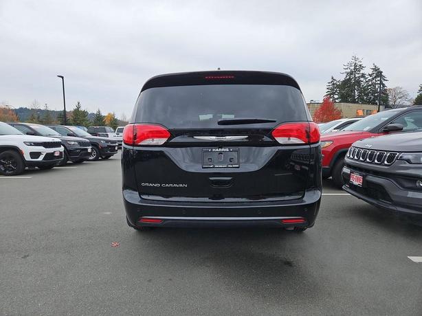 2025 Chrysler Grand Caravan SXT | One Owner | No Accidents! image 5