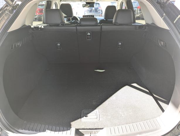 2025 Mazda CX-5 GS - No Accidents, AWD, Heated Seats image 8