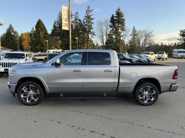 2022 RAM 1500 Limited image 2