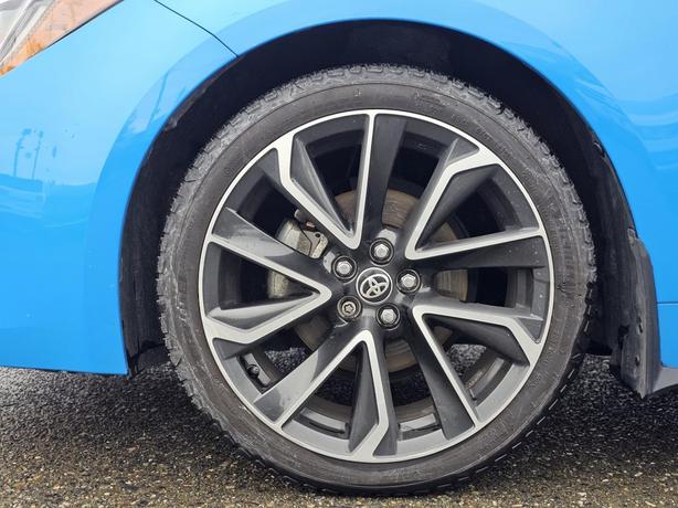 2019 Toyota Corolla Hatchback CVT image 5