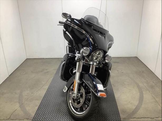 2018 Harley-Davidson FLHTK Shrine Ultra Limited Motorcycle image 2