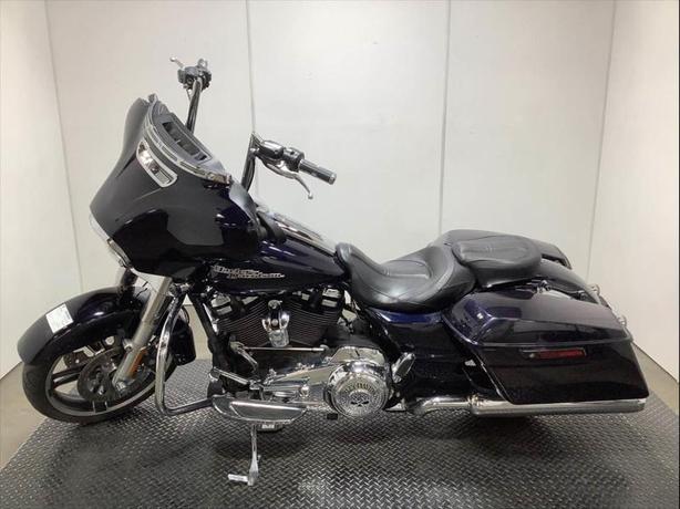 2019 Harley-Davidson FLHX Street Glide Motorcycle image 3