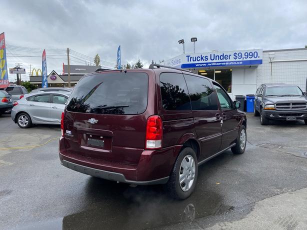 2009 Chevrolet  Uplander LT1 image 5