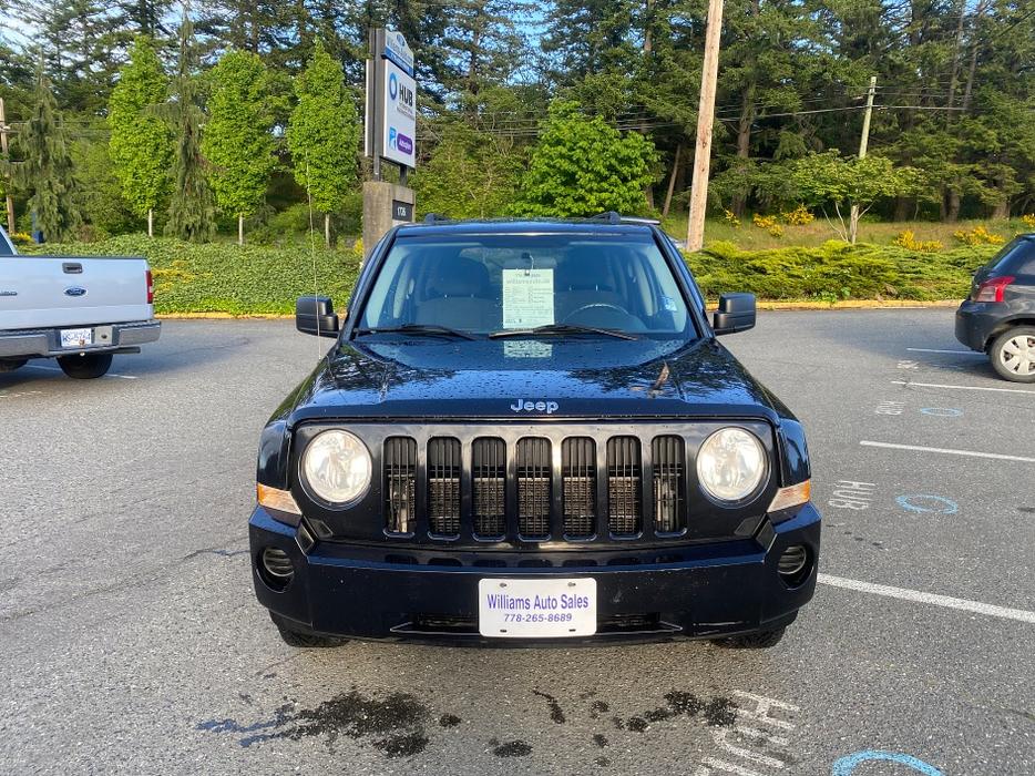 2008 Jeep  Patriot Sport 4cyl manual 4x4 display photo
