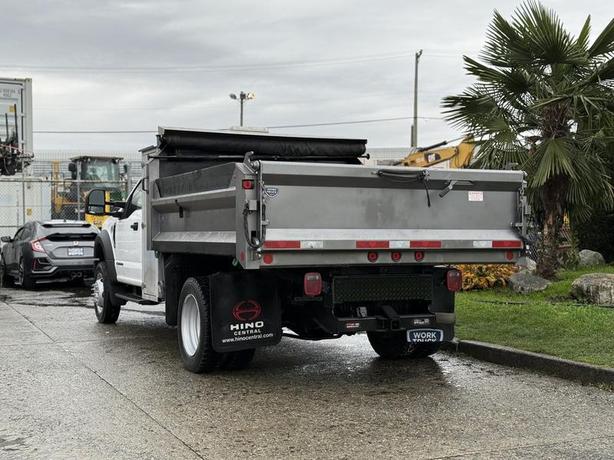 2021 Ford F-550 XL 4X4 Diesel Dump Truck with 9-Foot Bed image 8