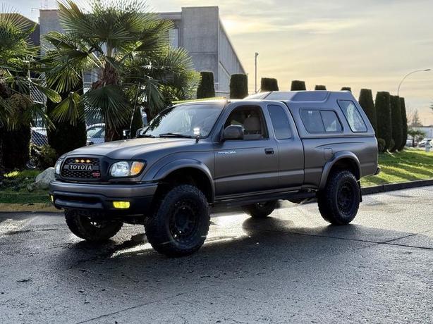 2004 Toyota Tacoma TRD Off Road 4x4 with Canopy image 5