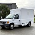 2007 Ford E-350 Super Duty Diesel 10-Foot Cube Van with Rear Work Shelves thumbnail image 5