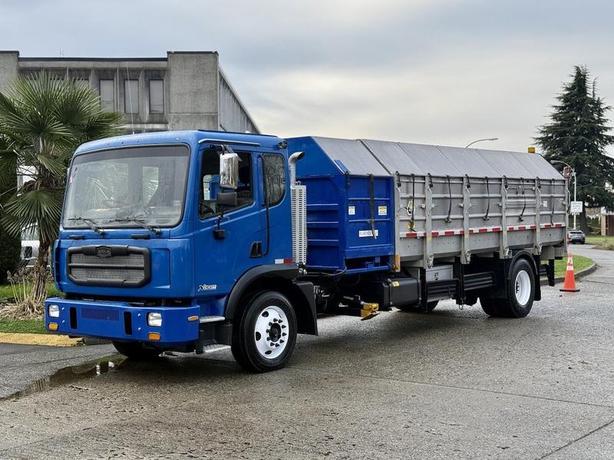2017 Autocar Xpert Cummins Recycling Dump Truck image 5