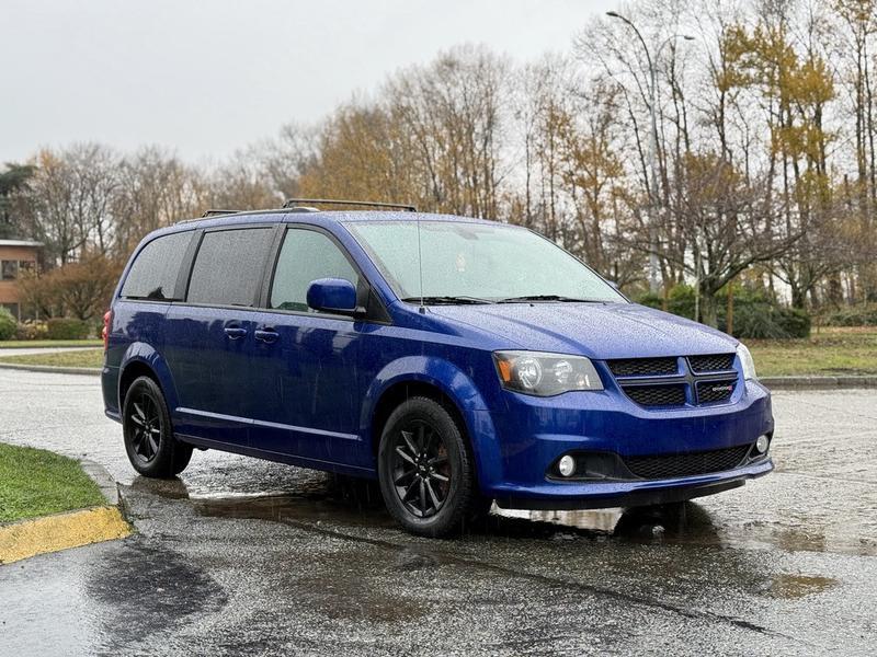 2020 Dodge Grand Caravan GT 7-Passenger Minivan display photo