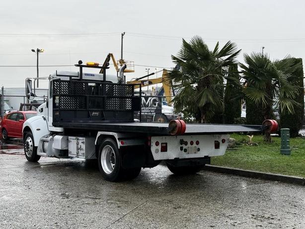 2020 Peterbilt 330 16-Foot Flat Deck Roll-Off Hook Truck image 7