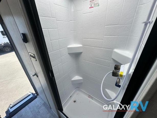 Used 2024 Forest River RV No Boundaries BEAST MODE image 7