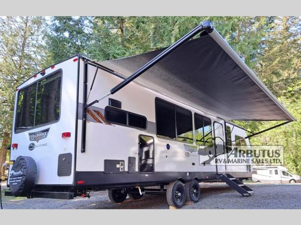 Used 2024 Forest River RV Wildwood 29VIEW image 4