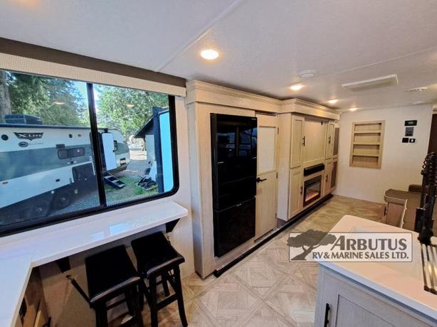 Used 2024 Forest River RV Wildwood 29VIEW image 8