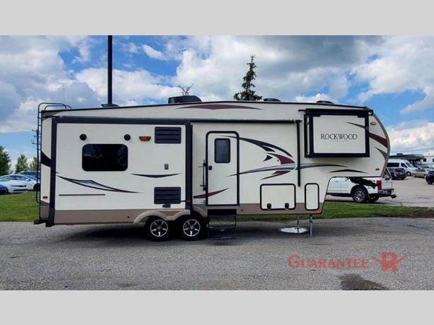 Used 2018 Forest River RV Rockwood Ultra Lite 2650WS image 4