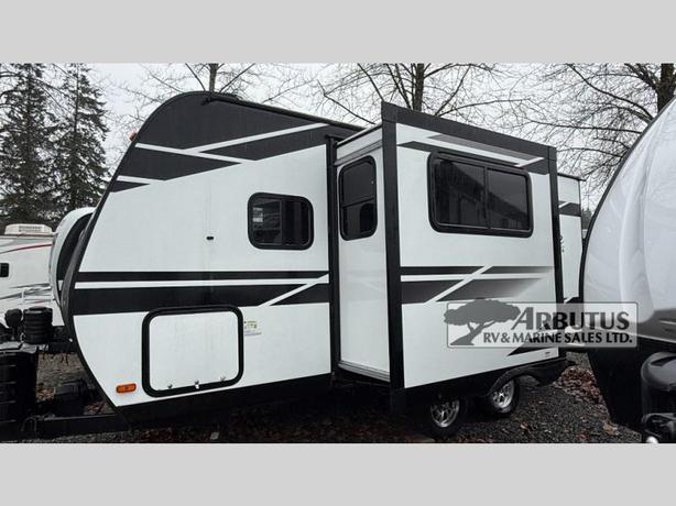 Used 2021 Grand Design Imagine 17MKE image 3