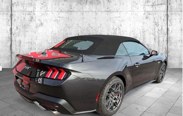 2024 Ford Mustang Gt Premium 6 SPEED MANUAL, FABRIC/ LEATHER SEATS, GREY AND RED image 5