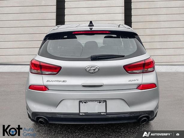 2018 Hyundai Elantra GT Sport Ultimate MOON ROOF! VENTILATED FRONT SEATS! BLUTOO image 5
