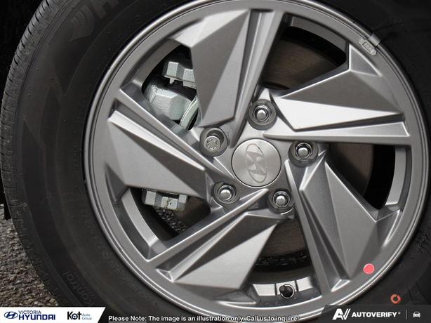 2025 Hyundai Elantra Preferred | DEMO SAVINGS $779 OFF demo image 8