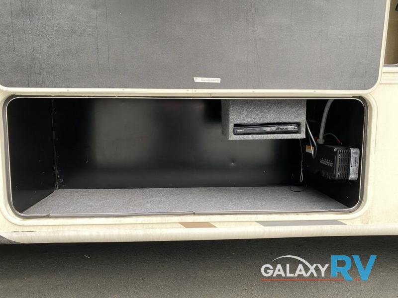 Used 2019 Coachmen RV Pursuit 32WC display photo