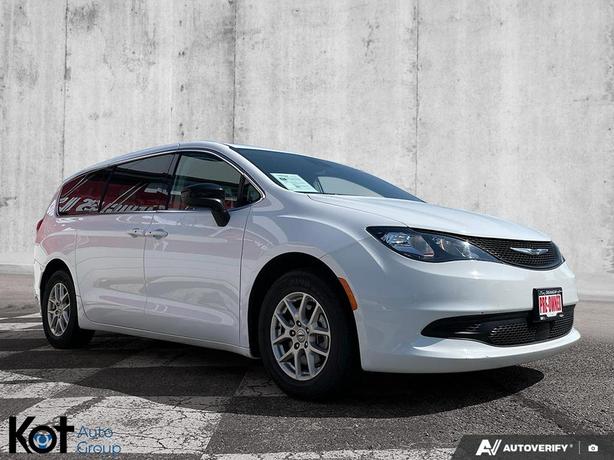 2024 Chrysler Grand Caravan SXT | Remote Start | Power Liftgate | Power Sliding  image 3