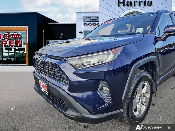 2019 Toyota RAV4 XLE AWD | One Owner! image 8