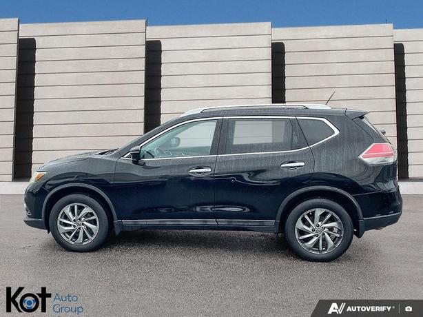 2015 Nissan Rogue SL SUNROOF! LEATHER SEATS! 360 DEGREE CAMERA! image 3