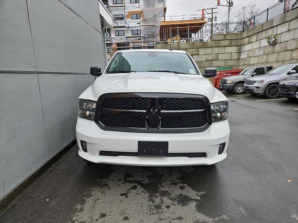 2023 RAM 1500 Classic Express 4x4 Crew Cab 5'7 Box | No Reported Accidents | Low image 2