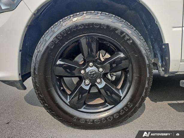 2023 RAM 1500 Classic Express 4x4 Crew Cab 5'7 Box | No Reported Accidents | Low image 6