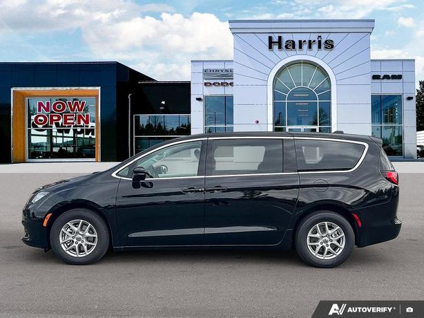 2024 Chrysler Grand Caravan SXT | Heated Seats! image 3