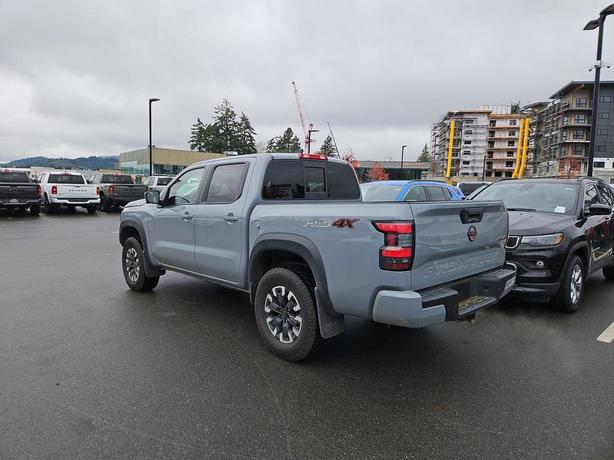 2022 Nissan Frontier PRO-4X | No Reported Accidents! image 4