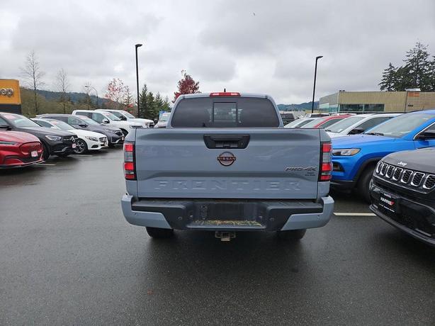 2022 Nissan Frontier PRO-4X | No Reported Accidents! image 5
